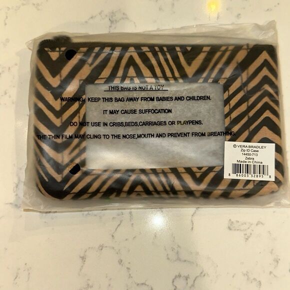 NIP NEW VERA BRADLEY Zip ID ONLY Badge Holder Zebra PATTERN Key Ring - Picture 2 of 3